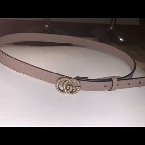 Gucci pearl double G buckle belt.